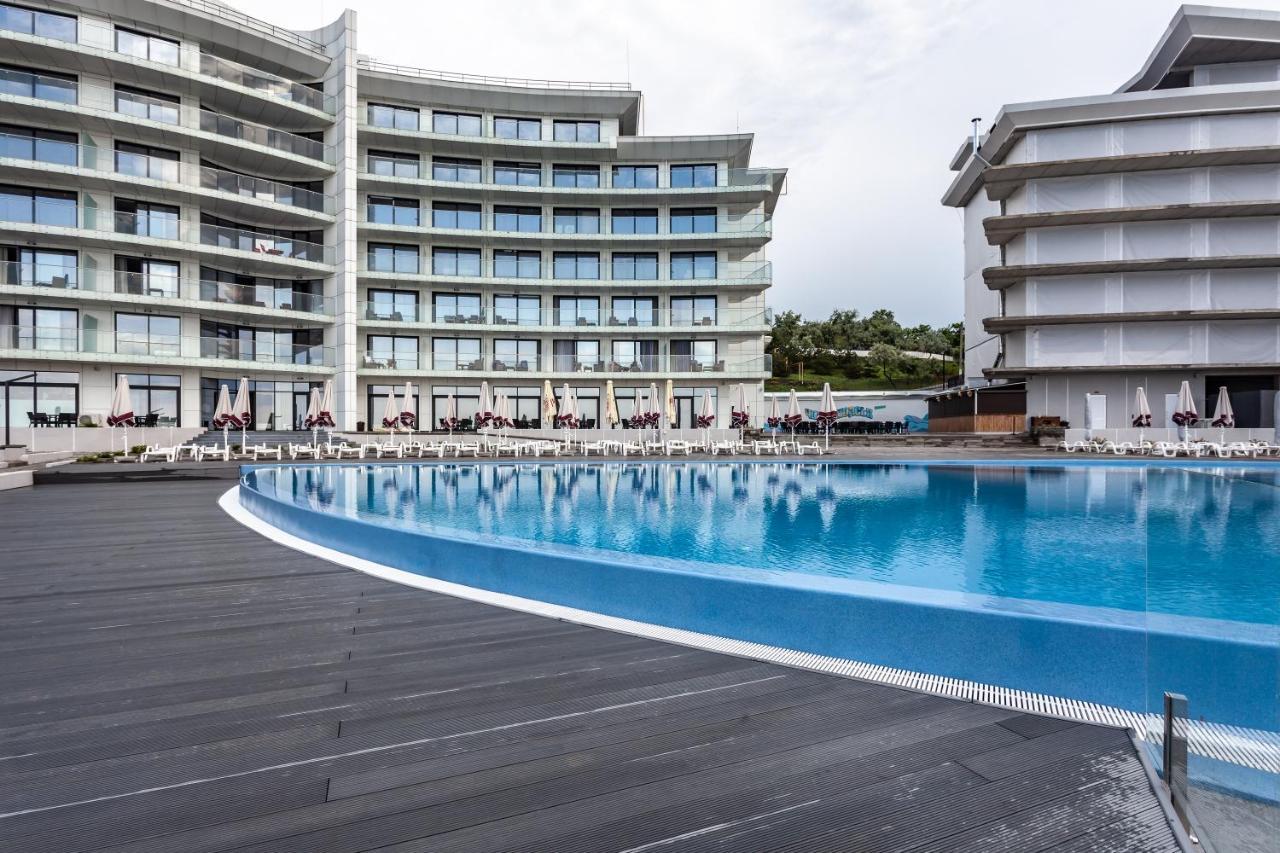 Reikartz Miramar Chornomorsk Hotel Bagian luar foto